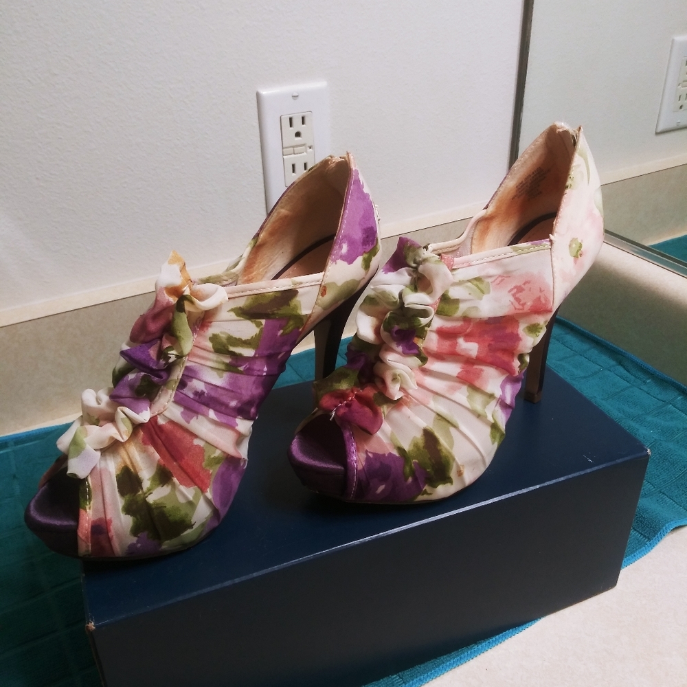 Stylish heels - Picture 3 of 4